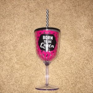 Cute “Born to be a Queen” cup!